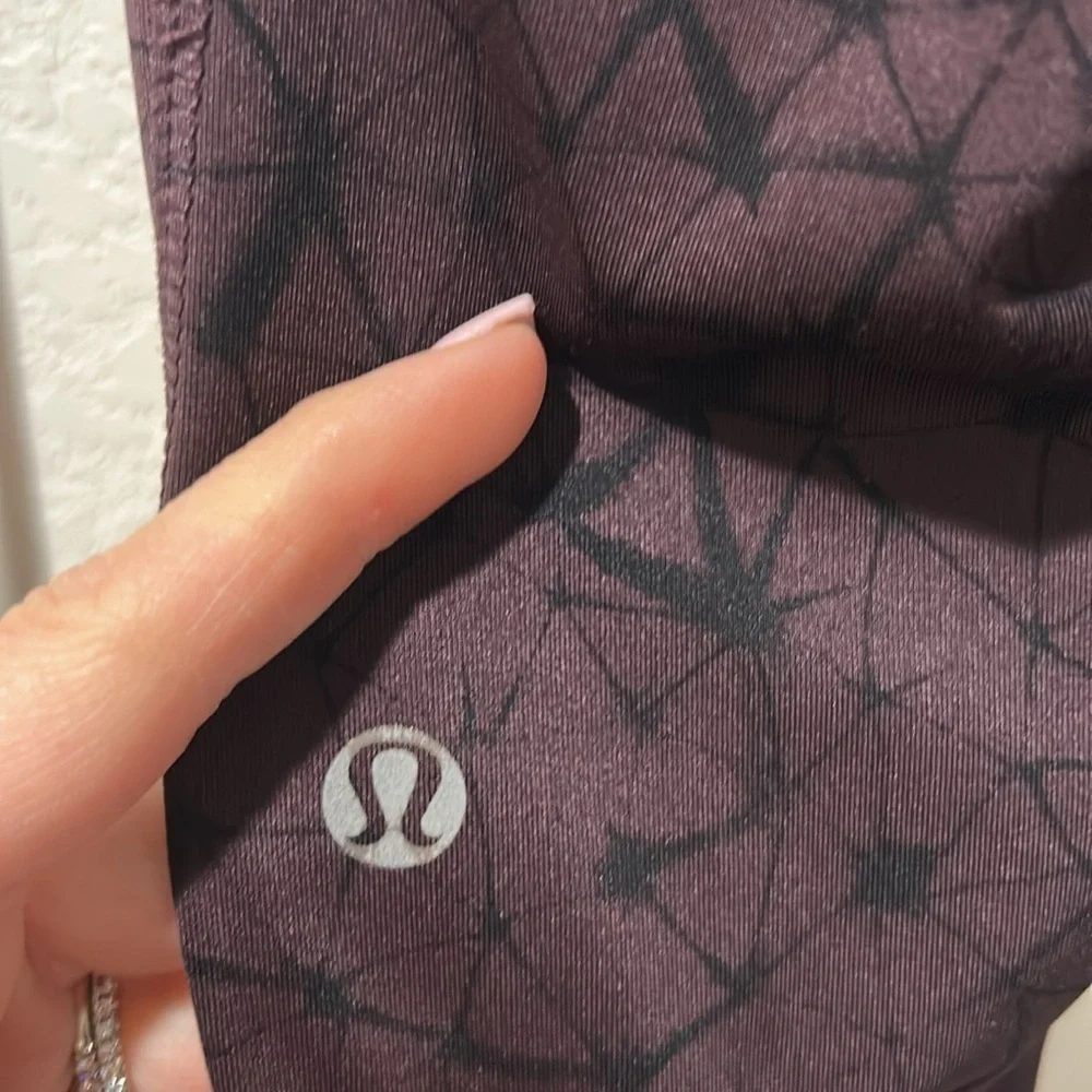 Lululemon Stash It Crop *Full-On Luxtreme